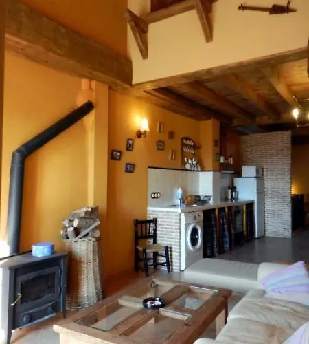 Casa Rebollares Iibis 펜션 *